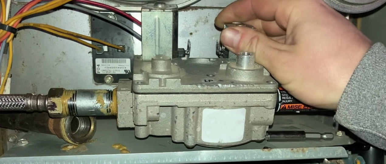 Effortless DIY Furnace Gas Valve Replacement